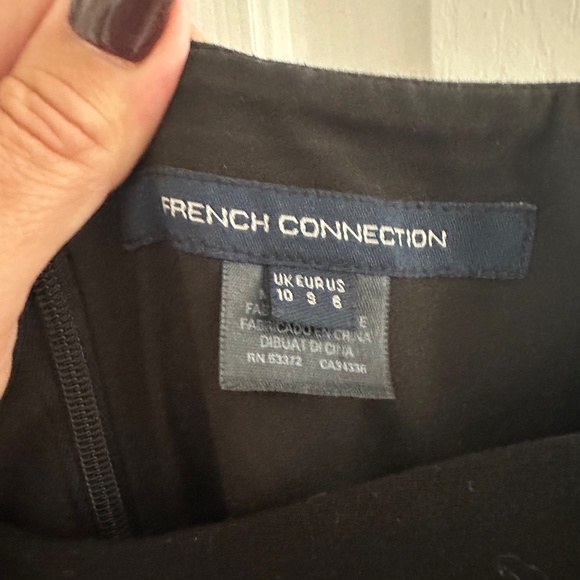 French Connection Black Whisper Jumpsuit Sweetheart Neck Tapered Leg Size 6 - Picture 3 of 4